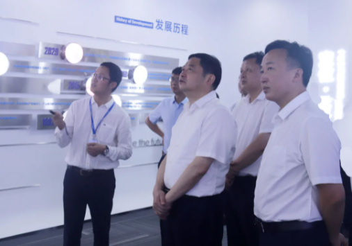 長沙市委常委、常務副市長夏建平一行赴中部產業(yè)基地調研