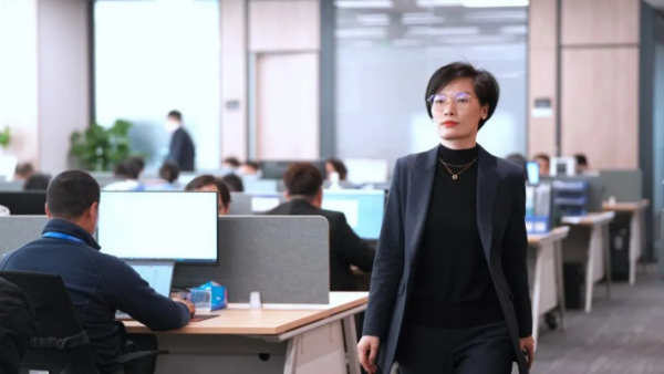 葆初心 再創(chuàng)業(yè) | 李寧珍：靠近光，追隨光，成為光，發(fā)散光