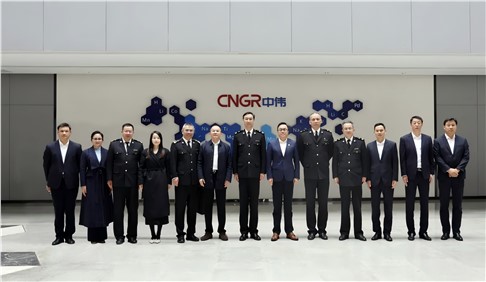 全球化征途上的“關(guān)”鍵力量！長(zhǎng)沙海關(guān)關(guān)長(zhǎng)顧炯調(diào)研中偉